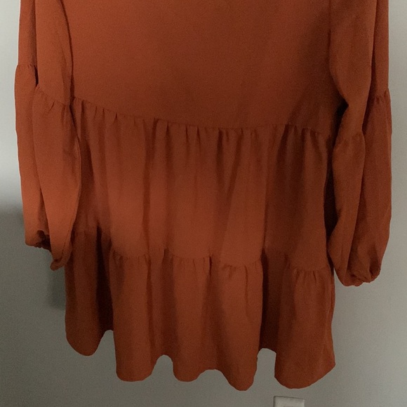 Elegant Autumn Orange V-Neck Dress - Picture 3 of 5